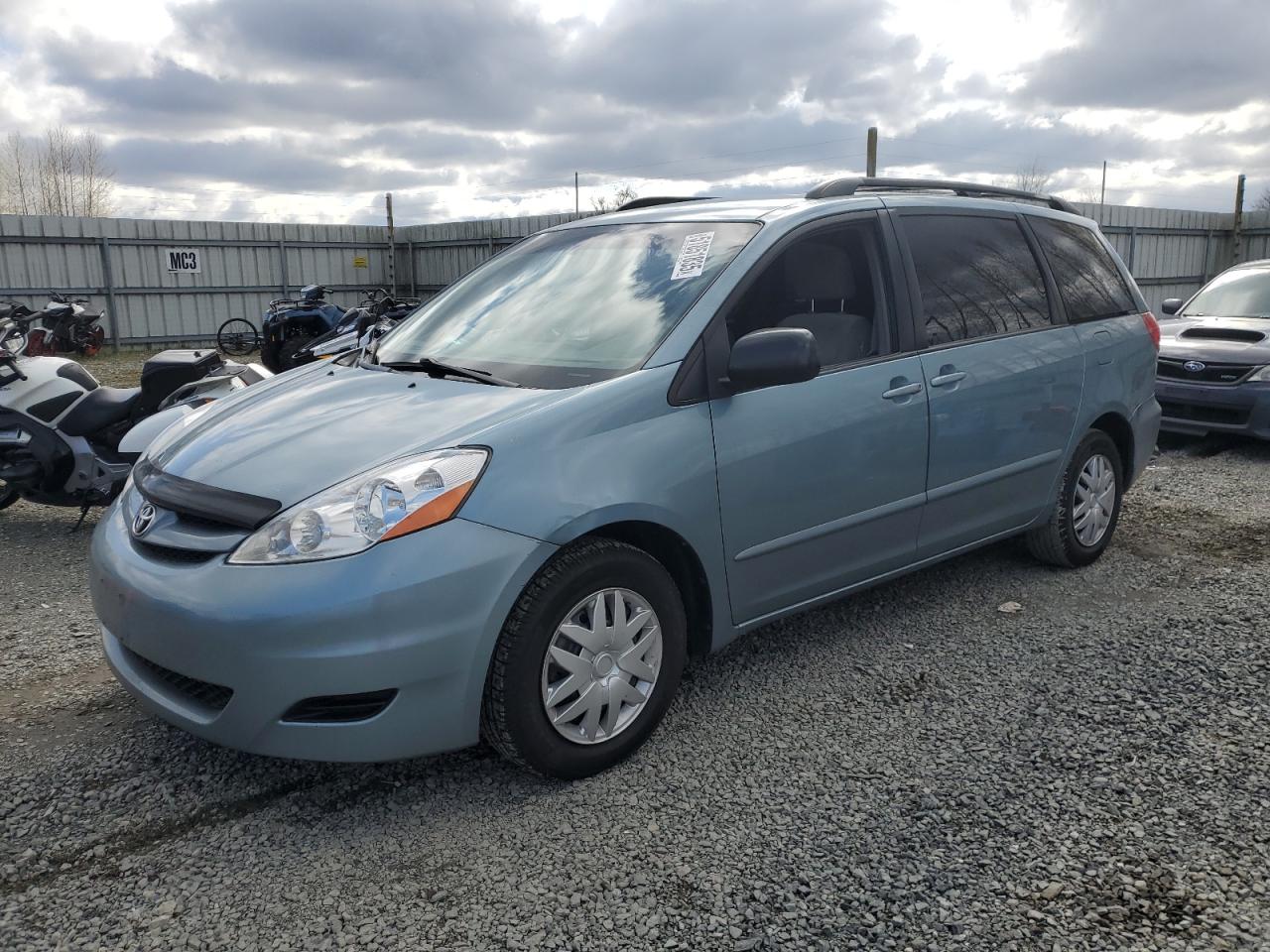 TOYOTA SIENNA CE 2008