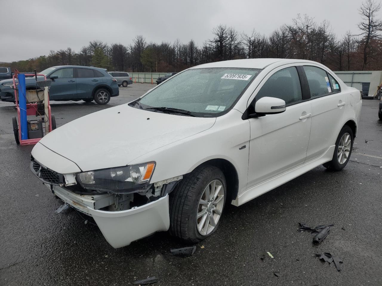 MITSUBISHI LANCER ES 2016