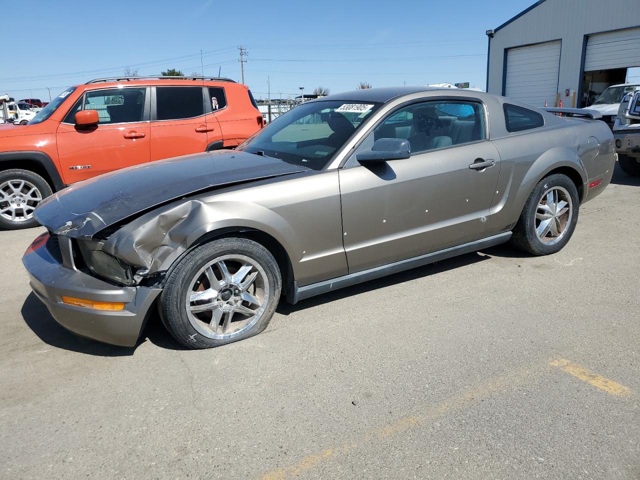 FORD MUSTANG 2005