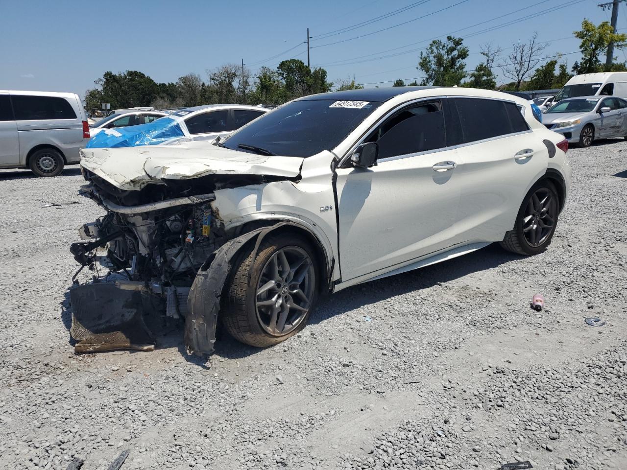 INFINITI QX30 BASE 2017