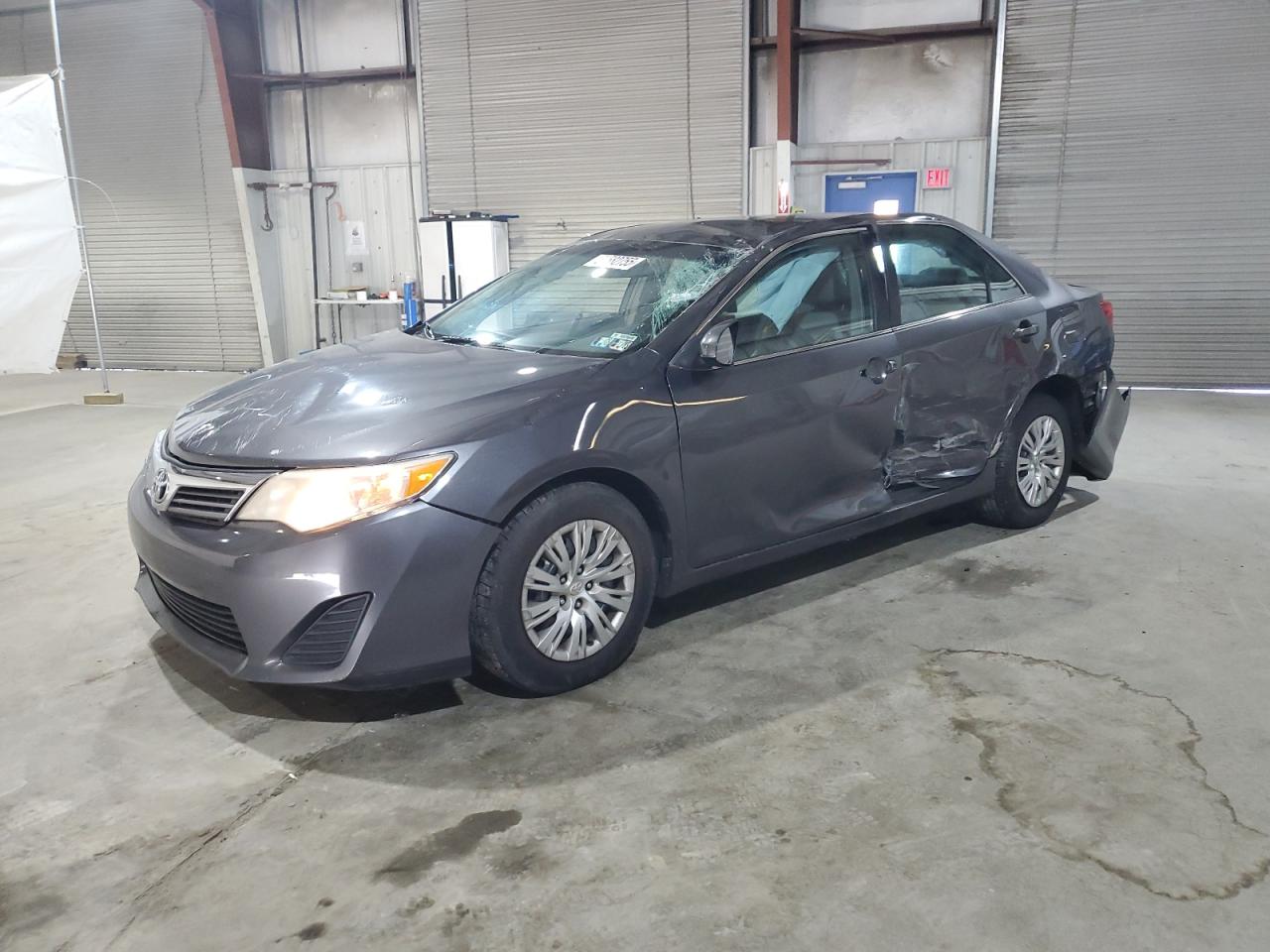 TOYOTA CAMRY L 2013