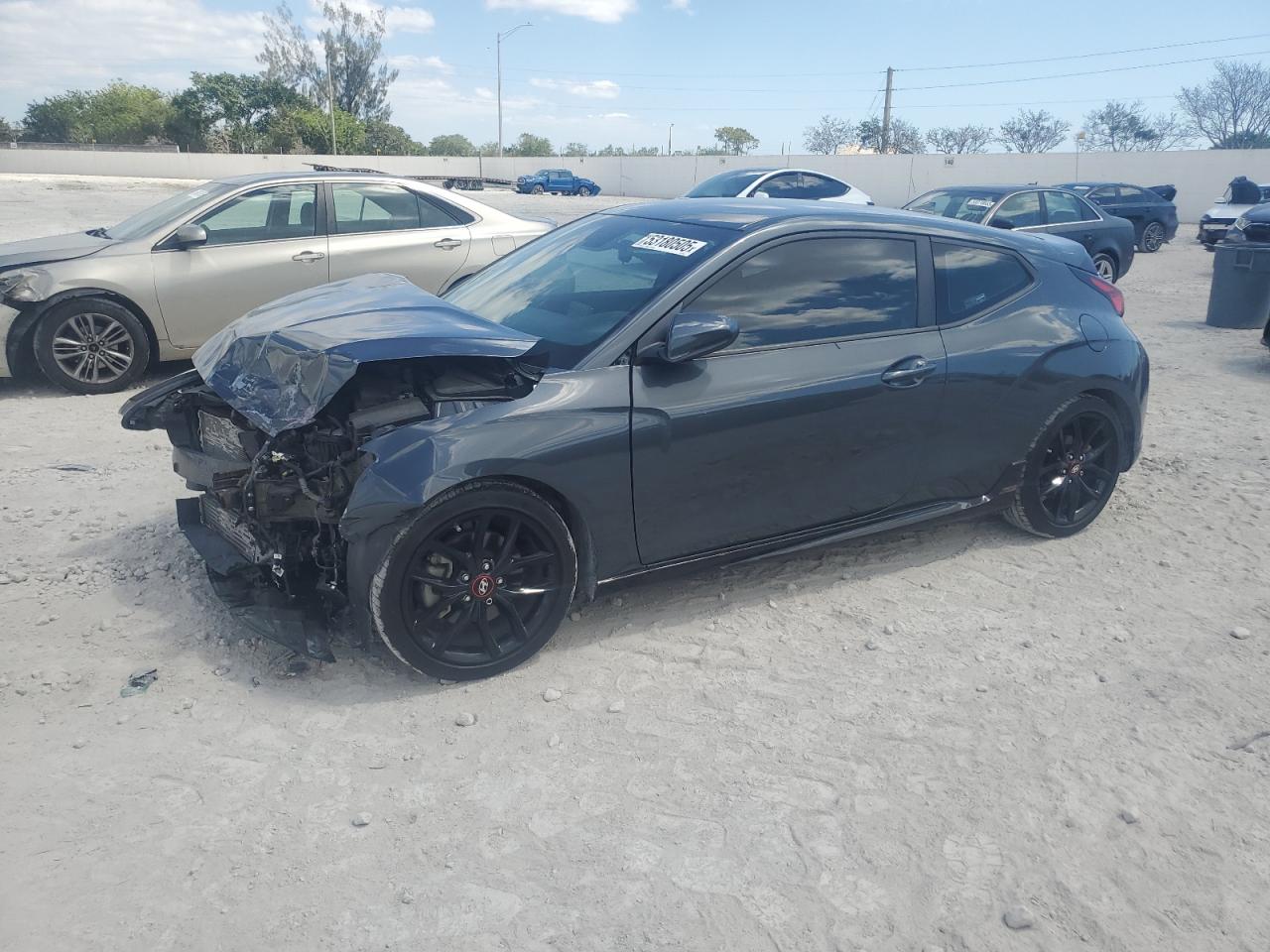 HYUNDAI VELOSTER T 2020