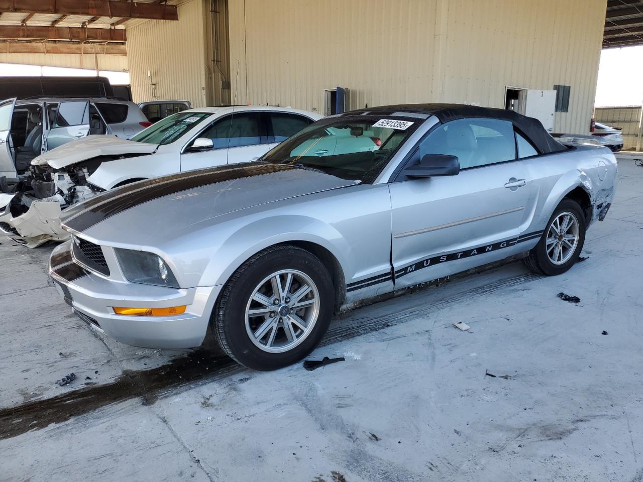 FORD MUSTANG 2005