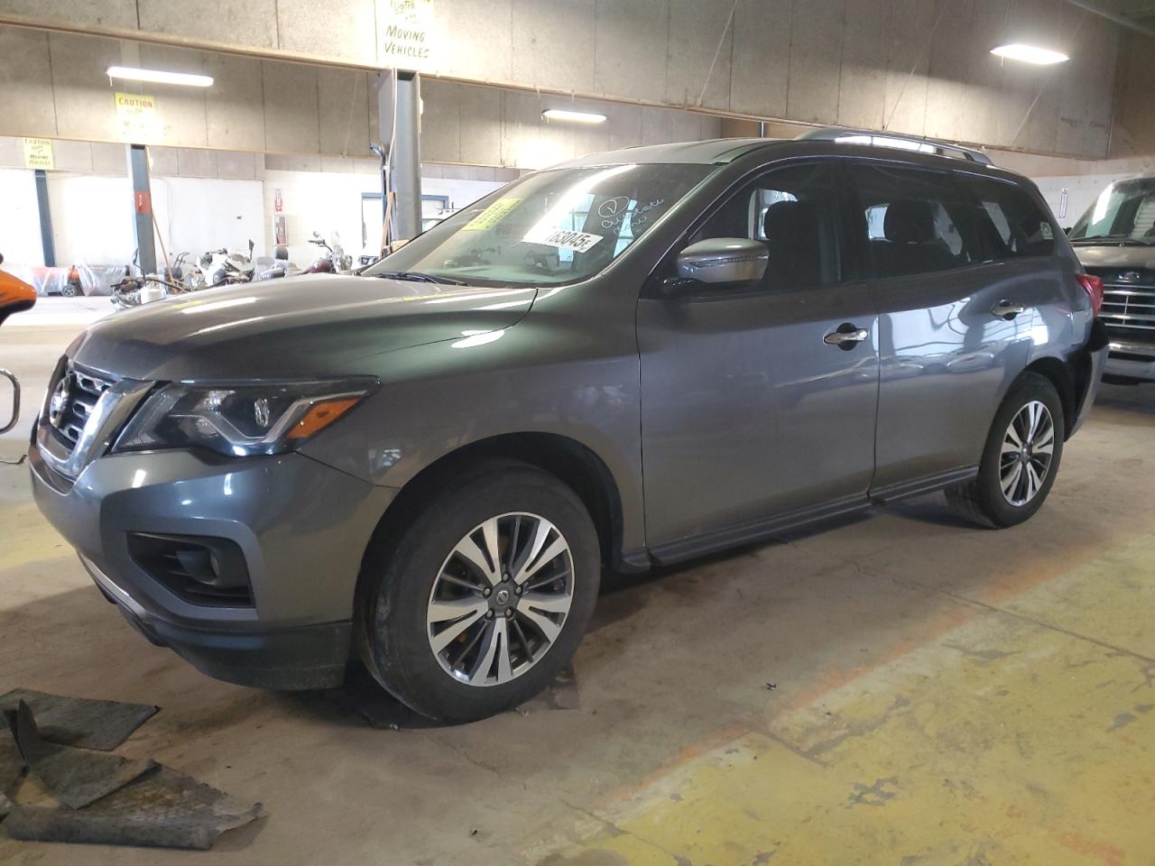 NISSAN PATHFINDER 2017
