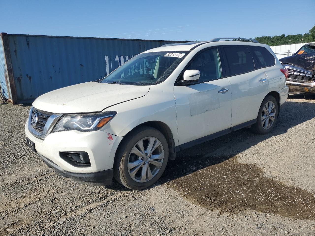 NISSAN PATHFINDER 2018
