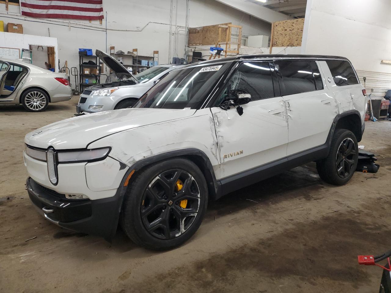RIVIAN R1S ADVENT 2023