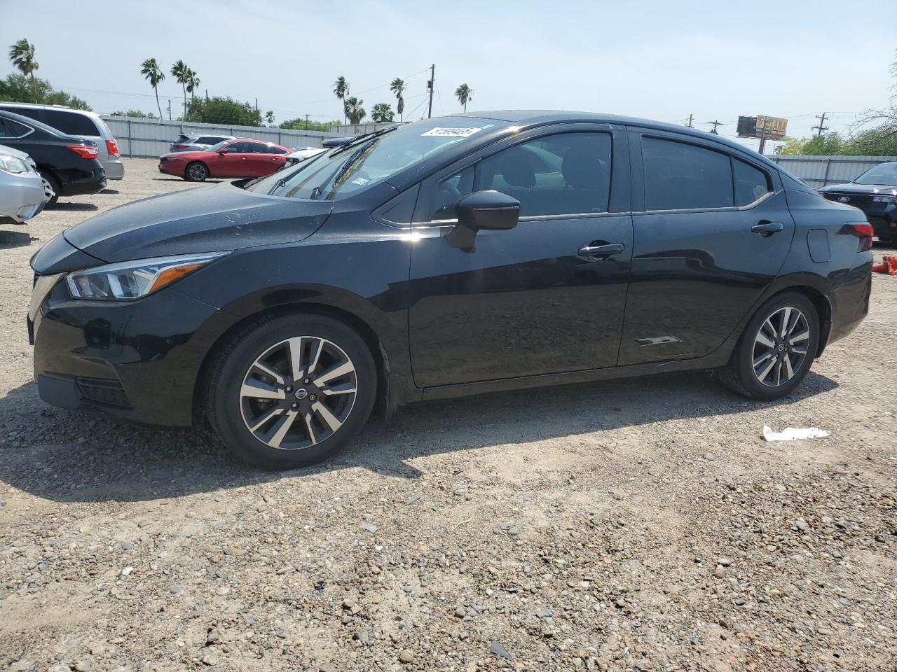 NISSAN VERSA SV 2020