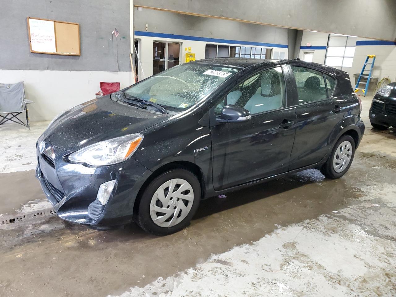 TOYOTA PRIUS C 2016