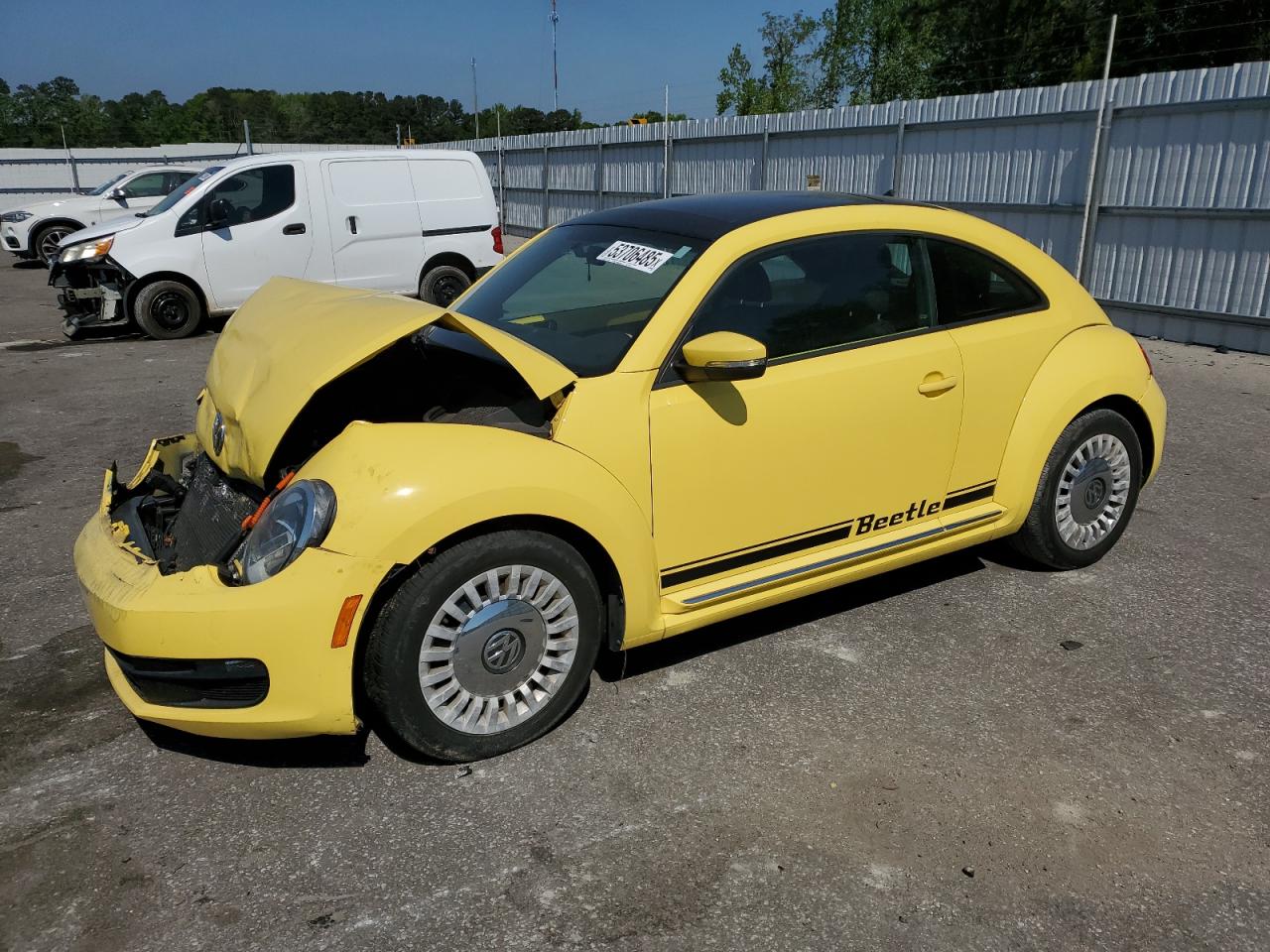 VOLKSWAGEN BEETLE 2014