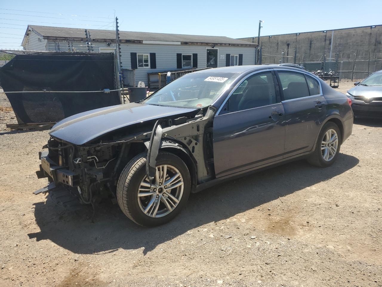 INFINITI G37 2011