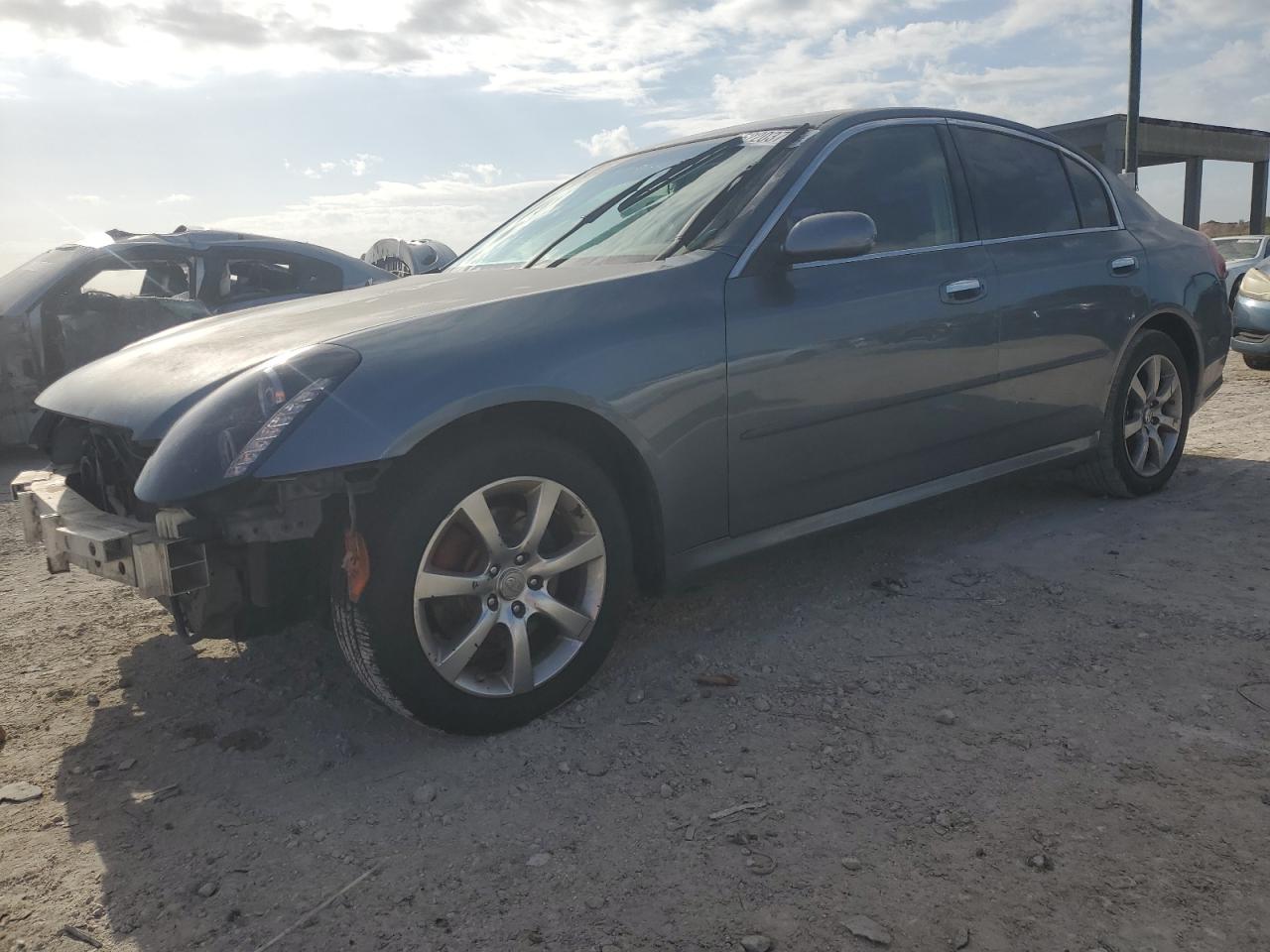 INFINITI G35 2006
