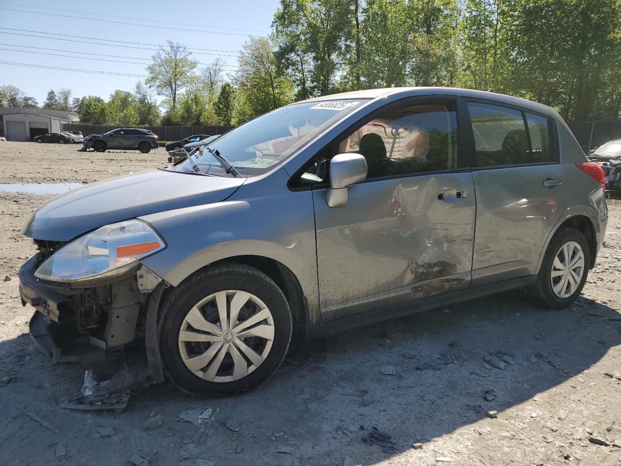 NISSAN VERSA S 2011