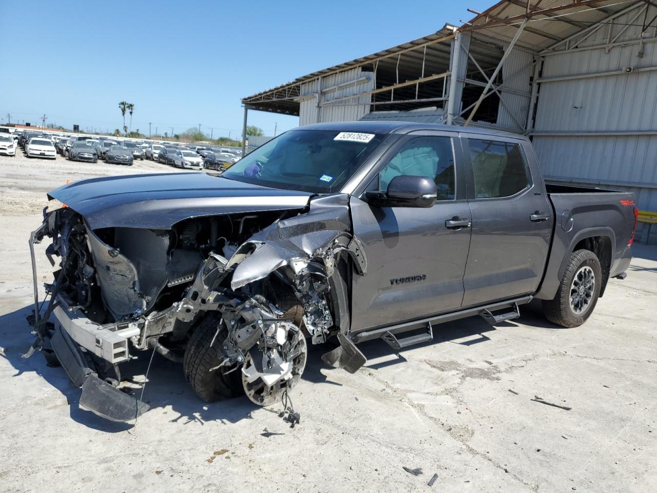 TOYOTA TUNDRA CRE 2024