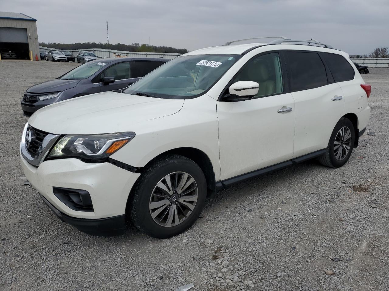 NISSAN PATHFINDER 2017