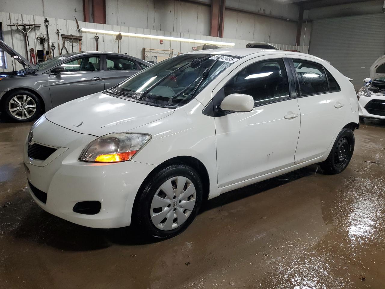 TOYOTA YARIS 2010