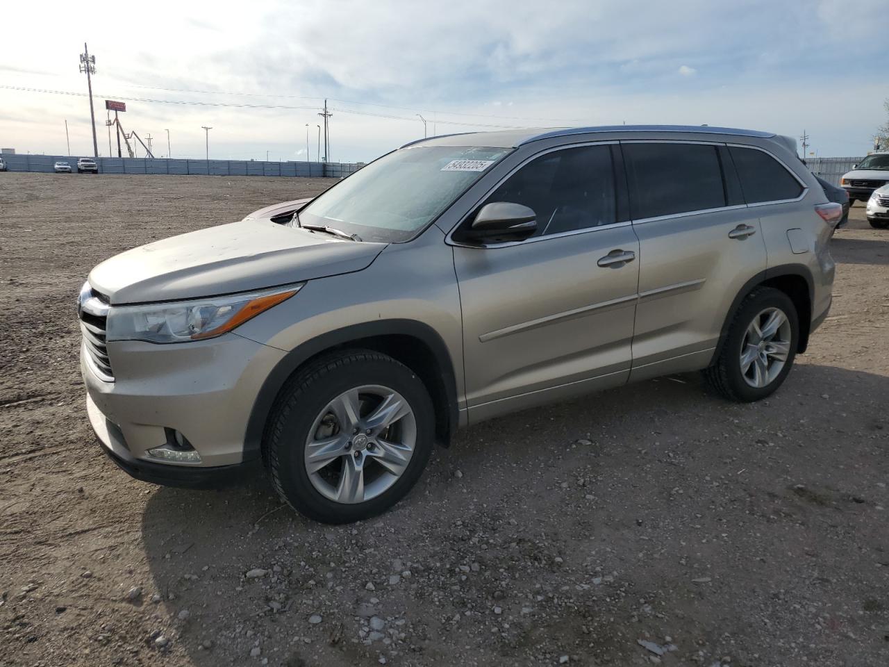 TOYOTA HIGHLANDER 2015