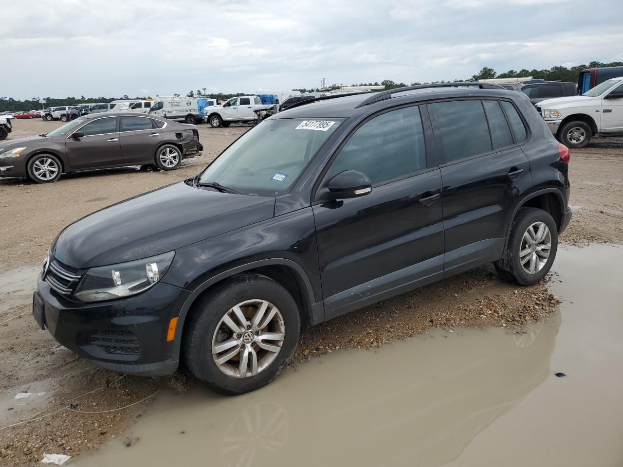 VOLKSWAGEN TIGUAN S 2017