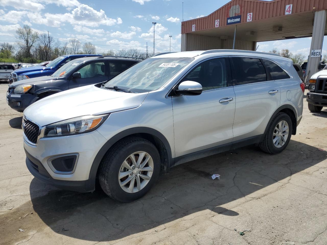 KIA SORENTO LX 2016