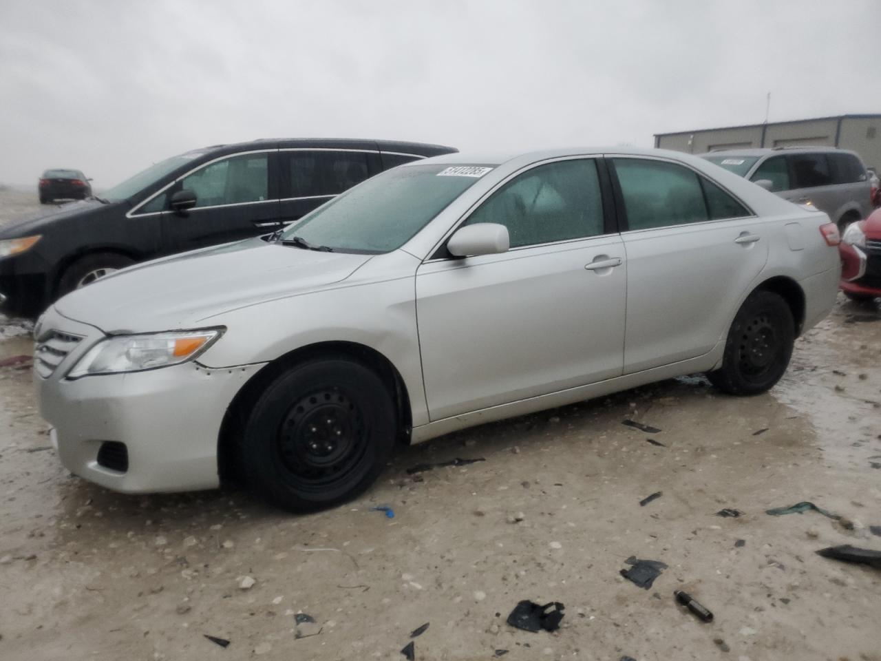 TOYOTA CAMRY BASE 2011