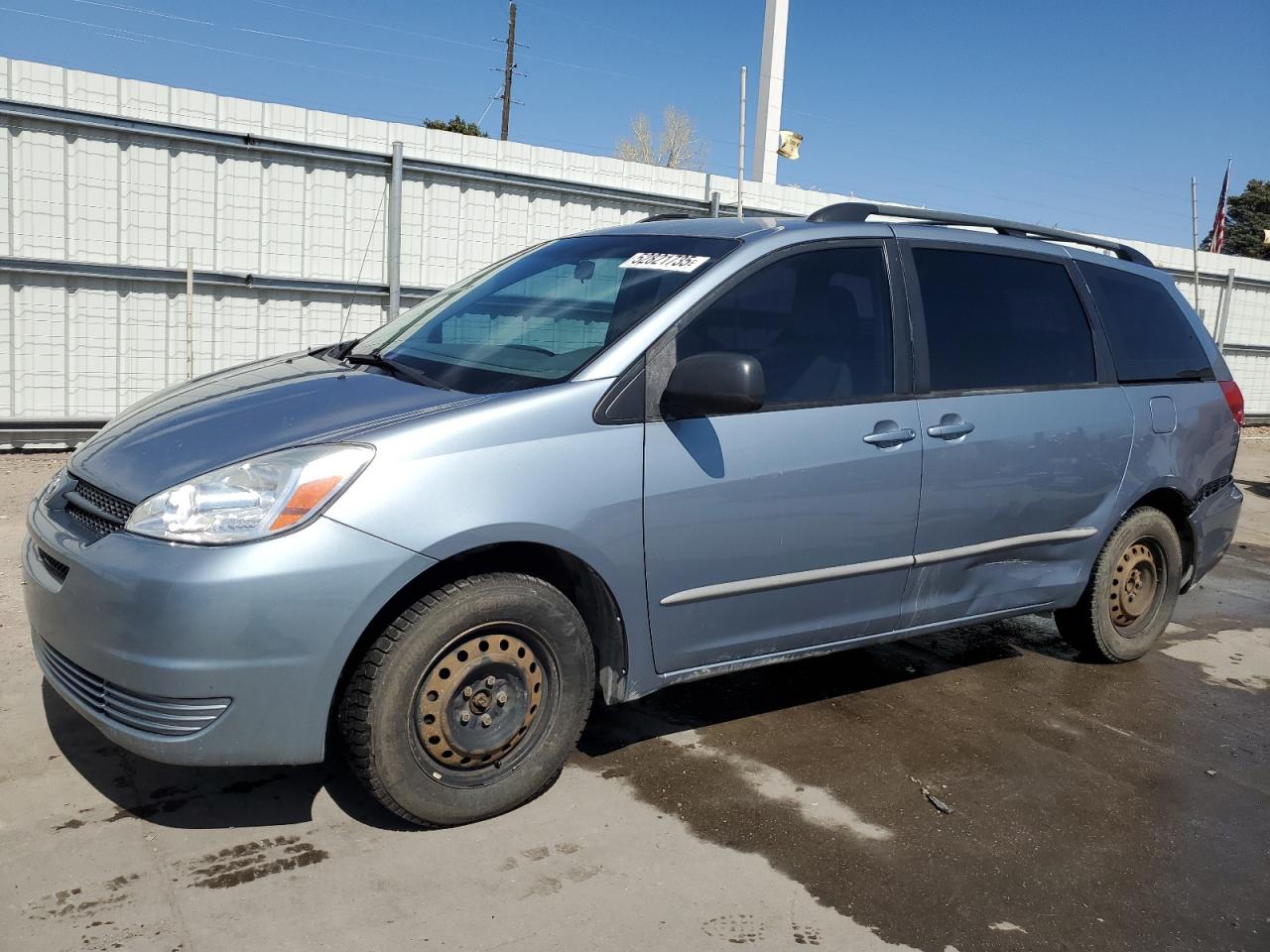 TOYOTA SIENNA CE 2004