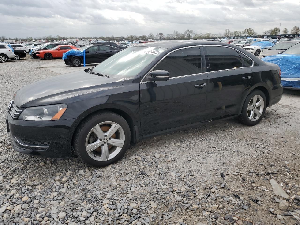 VOLKSWAGEN PASSAT SE 2013