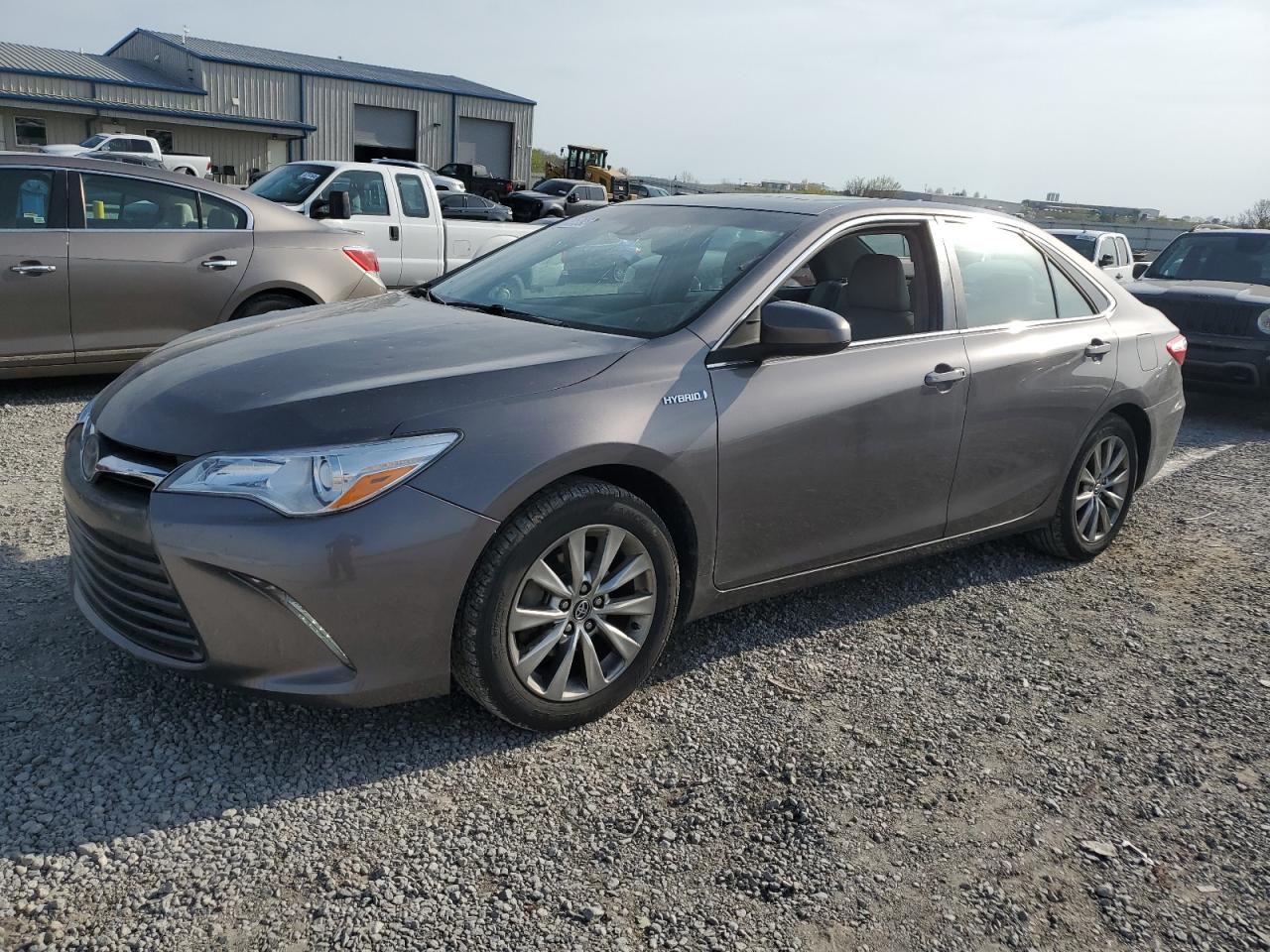 TOYOTA CAMRY HYBR 2015
