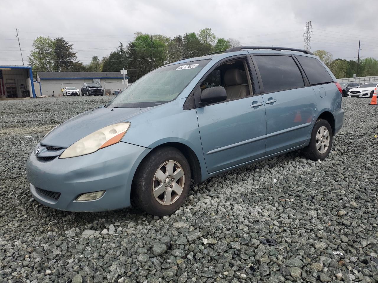 TOYOTA SIENNA XLE 2009