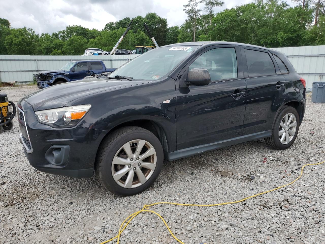 MITSUBISHI OUTLANDER 2015