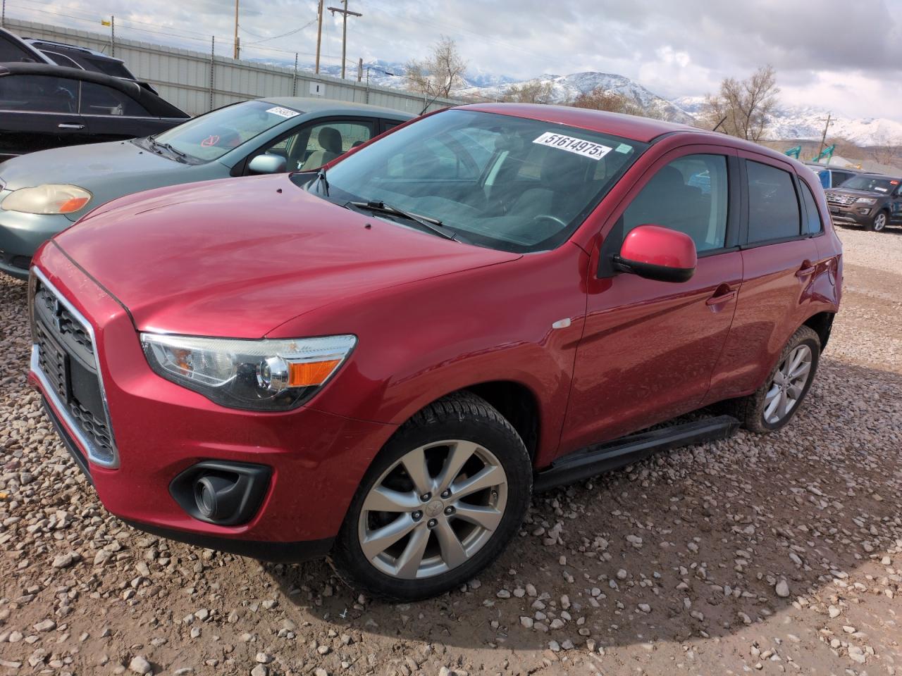 MITSUBISHI OUTLANDER 2015