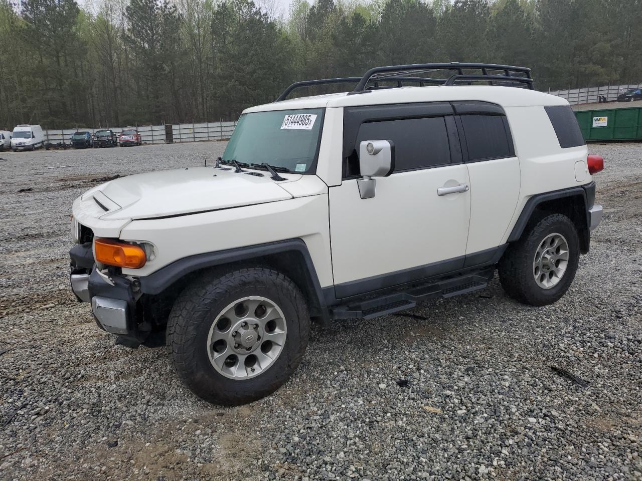 TOYOTA FJ CRUISER 2013