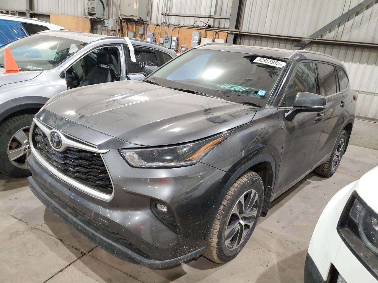 TOYOTA HIGHLANDER 2021