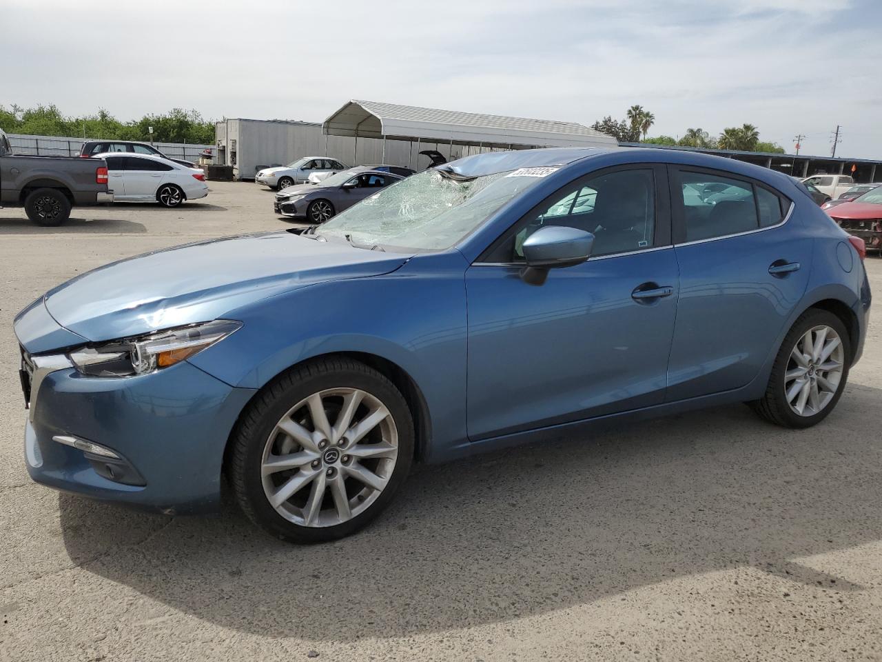 MAZDA 3 GRAND TO 2017