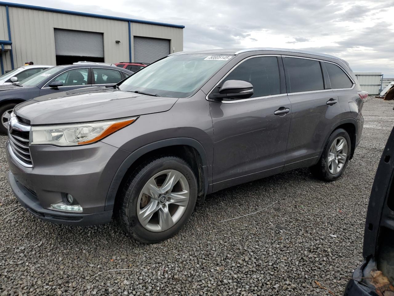 TOYOTA HIGHLANDER 2016
