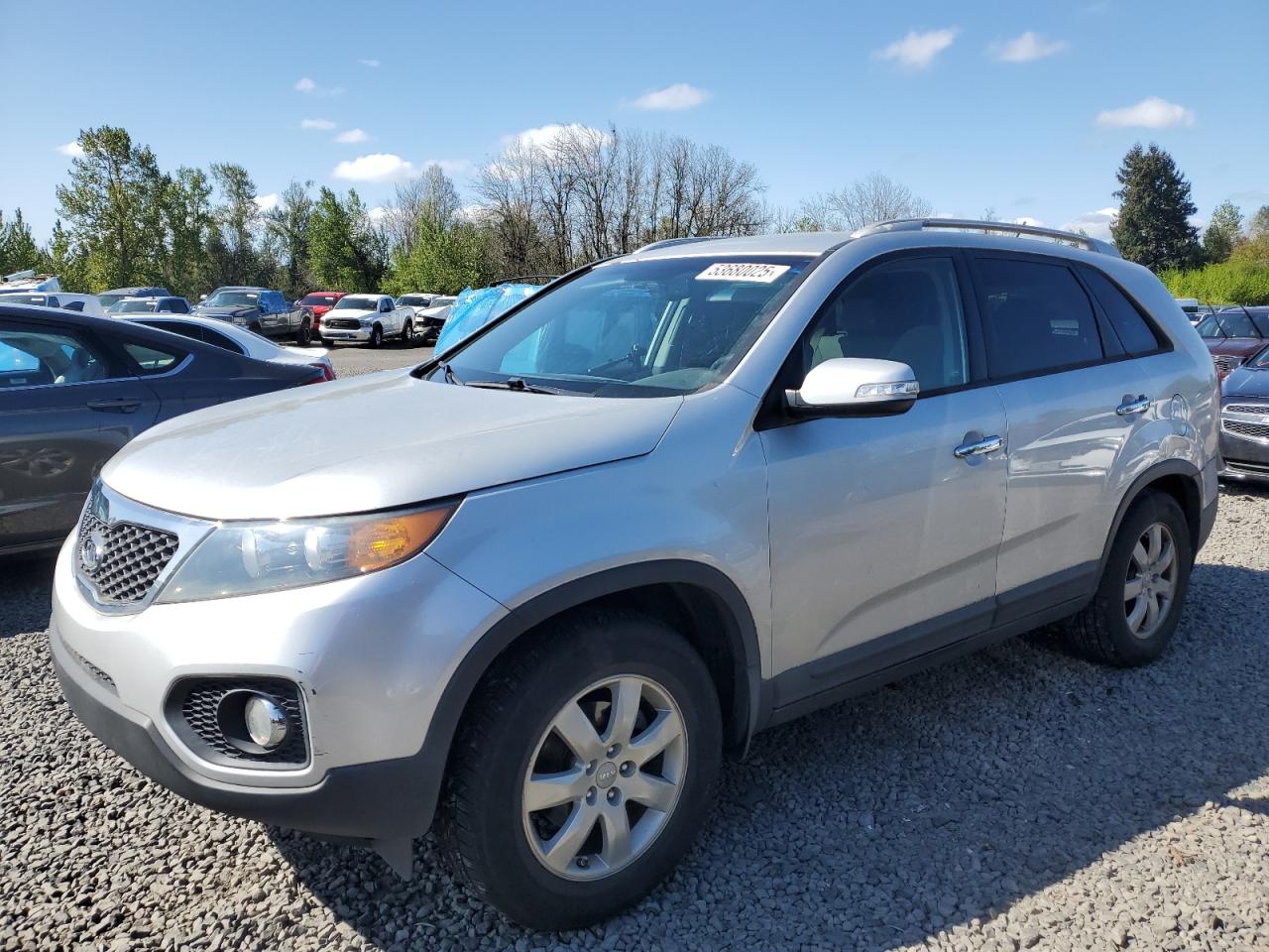 KIA SORENTO LX 2013