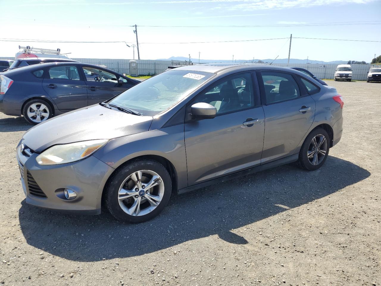FORD FOCUS SE 2012