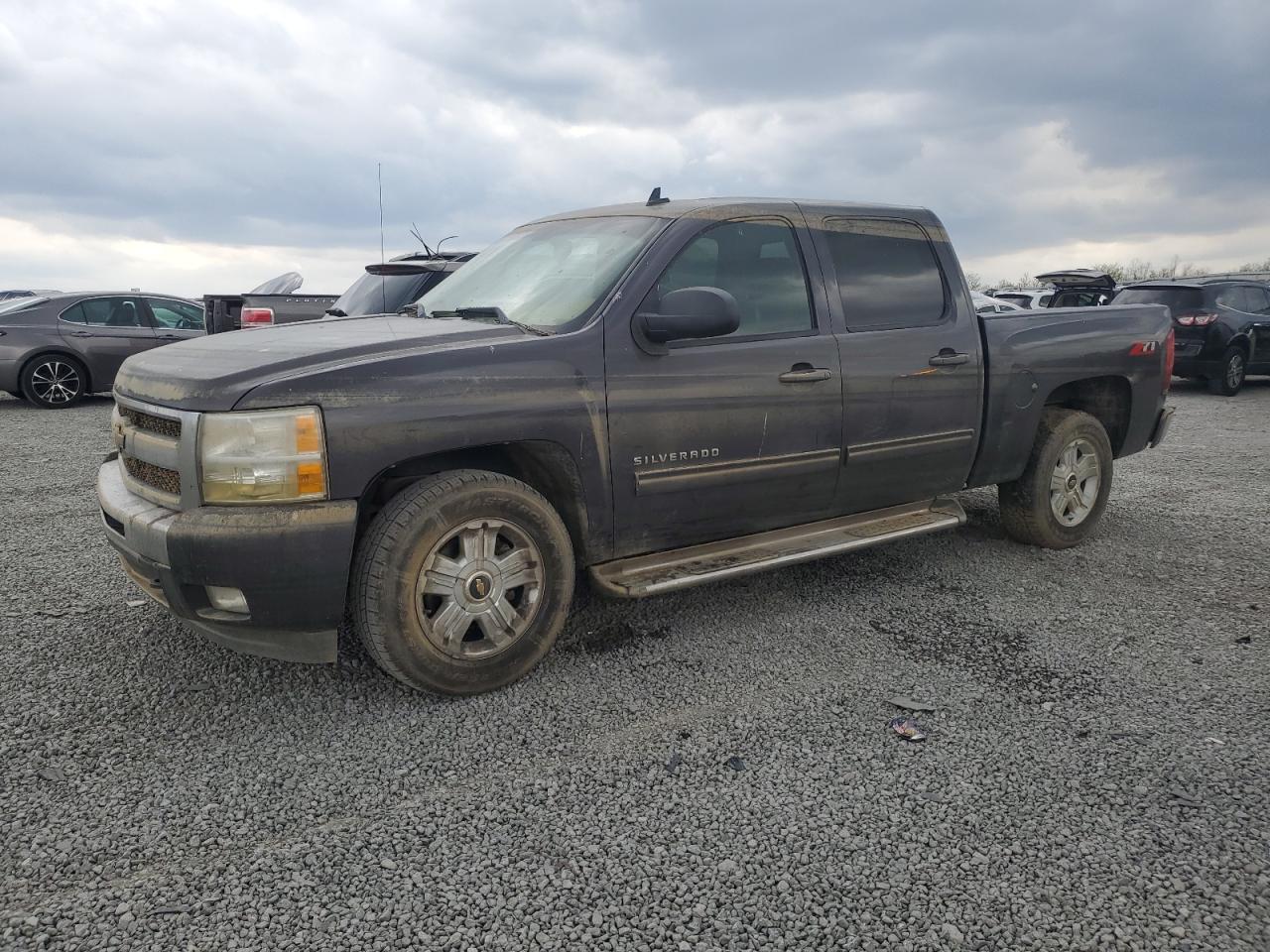CHEVROLET SILVERADO 2011