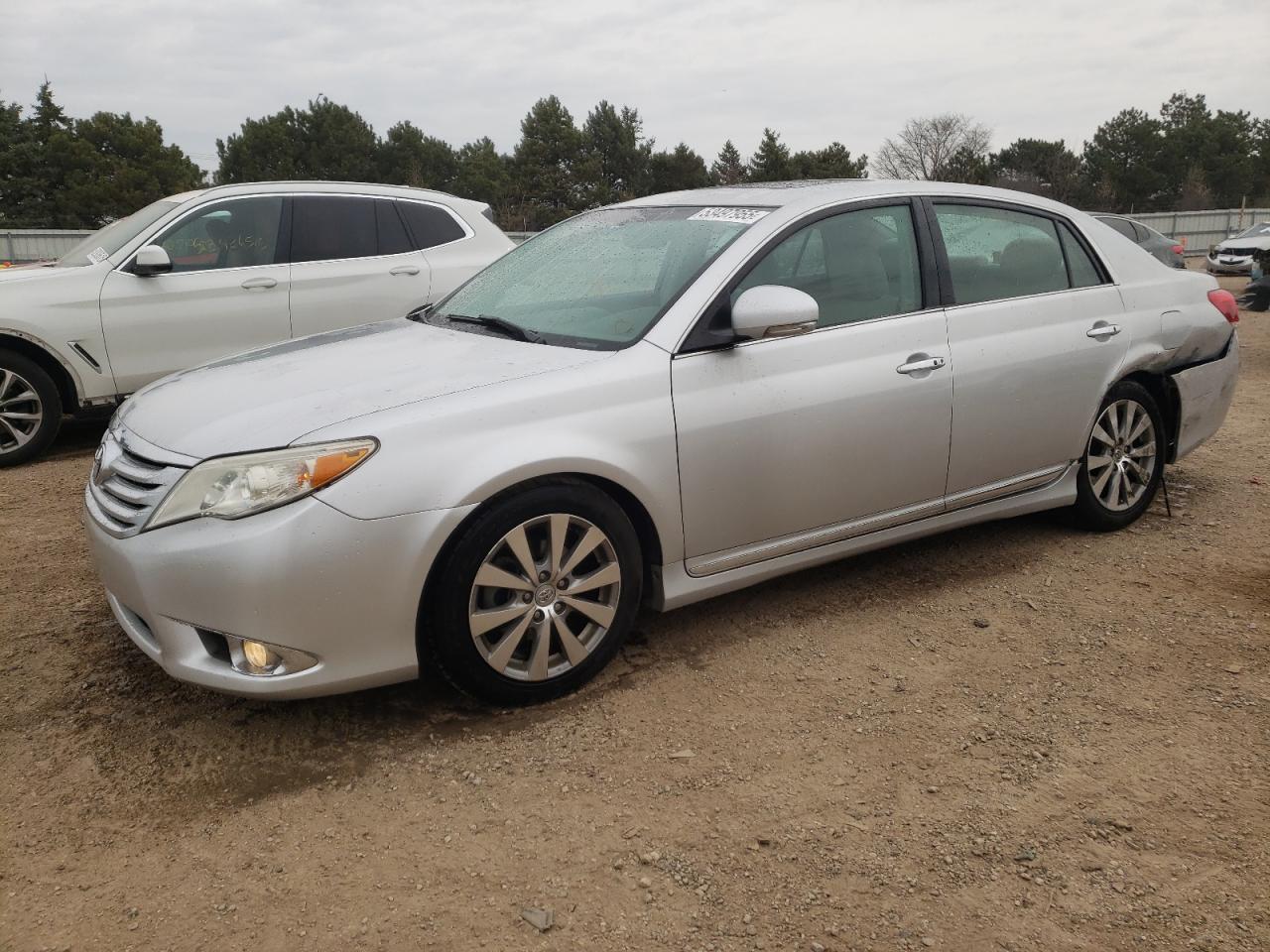 TOYOTA AVALON BAS 2011