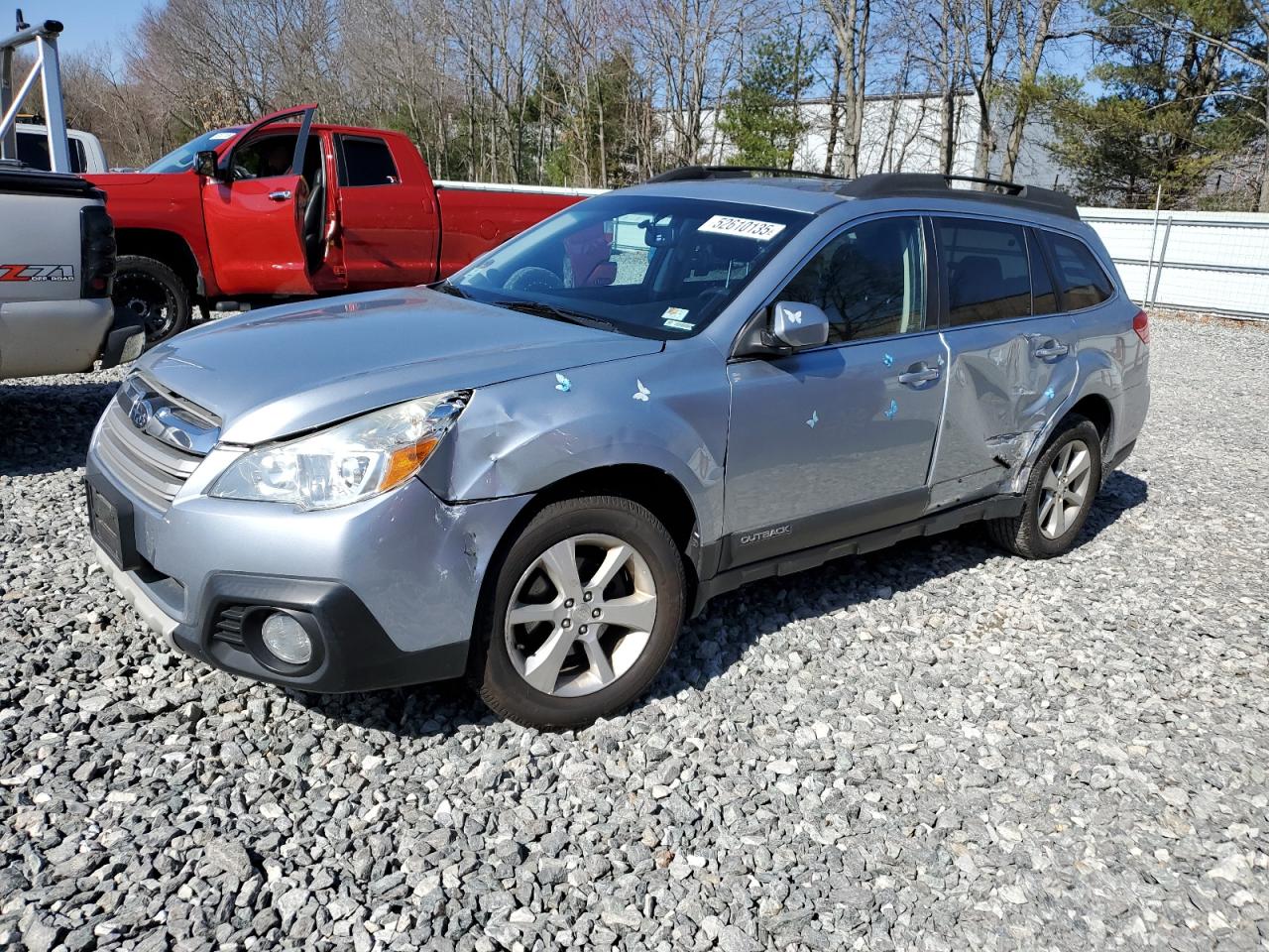 SUBARU OUTBACK 2. 2013