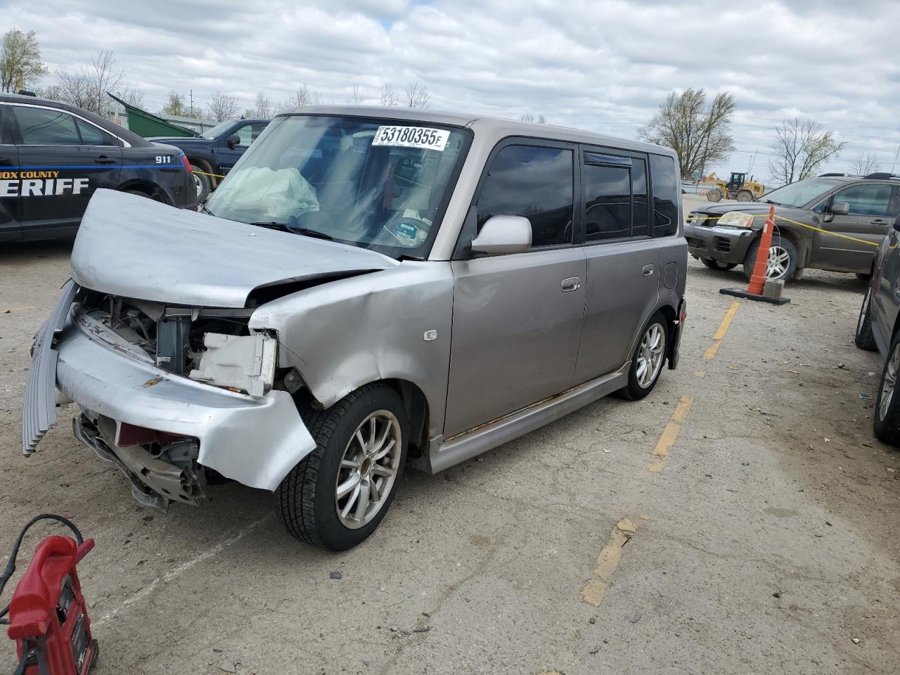 TOYOTA SCION XB 2005