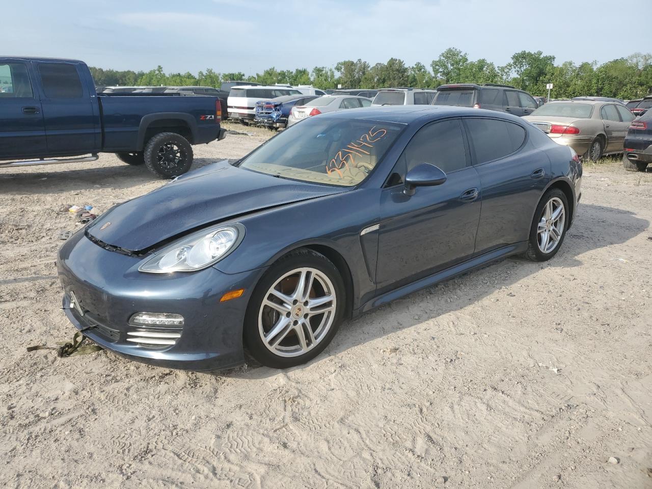 PORSCHE PANAMERA 2 2012