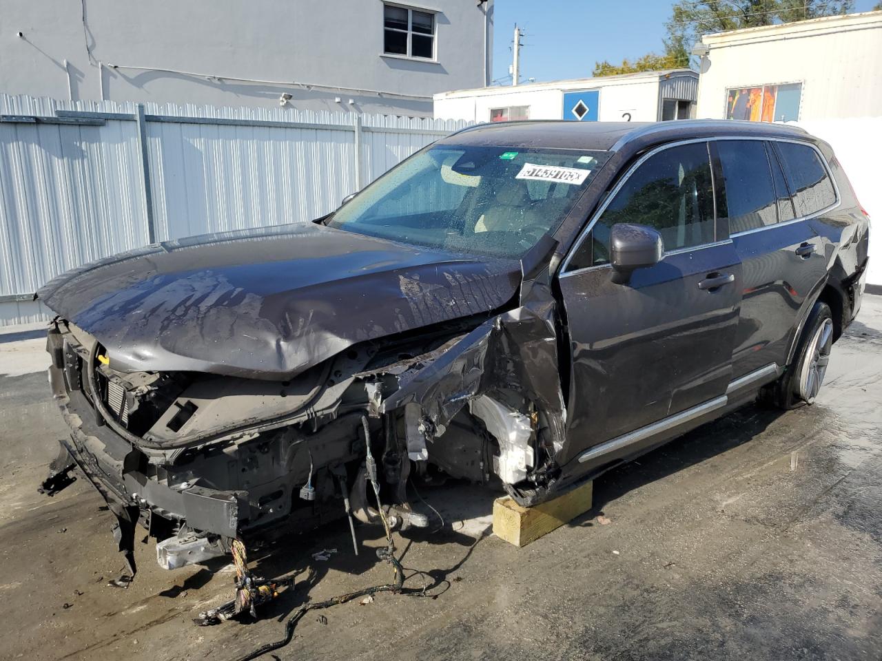 VOLVO XC90 CORE 2024