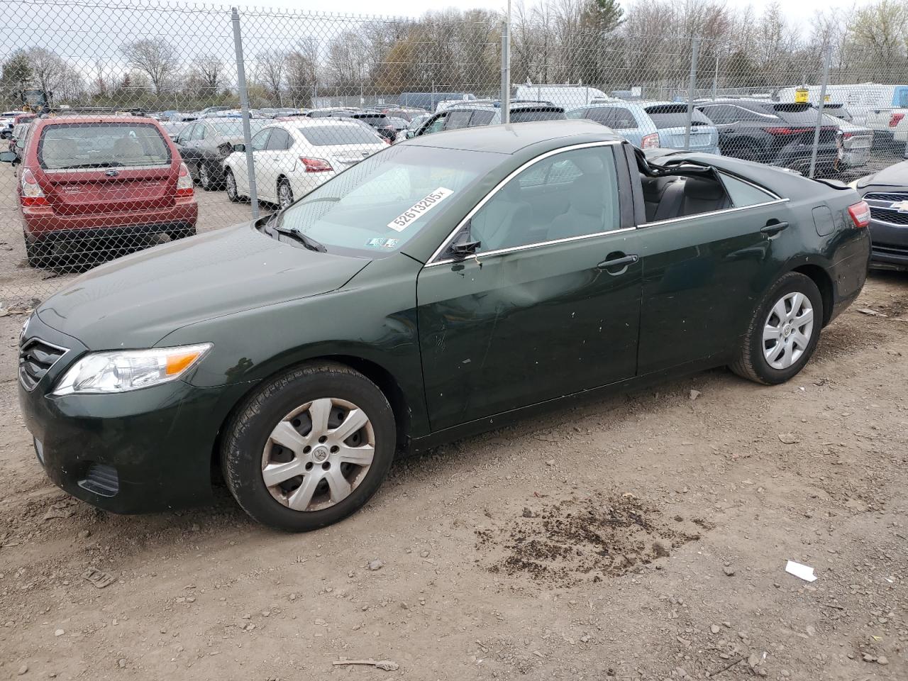 TOYOTA CAMRY BASE 2011