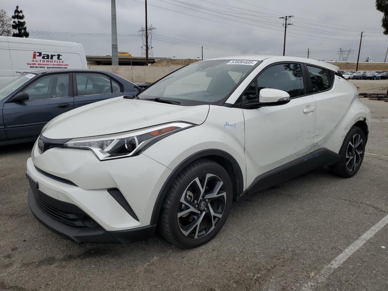 TOYOTA C-HR XLE 2018