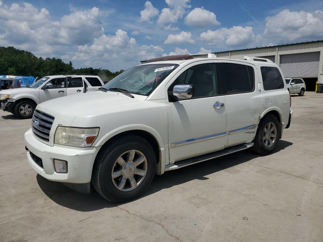 INFINITI QX56 2005