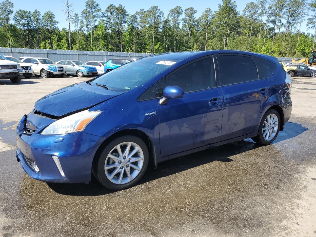 TOYOTA PRIUS V 2014