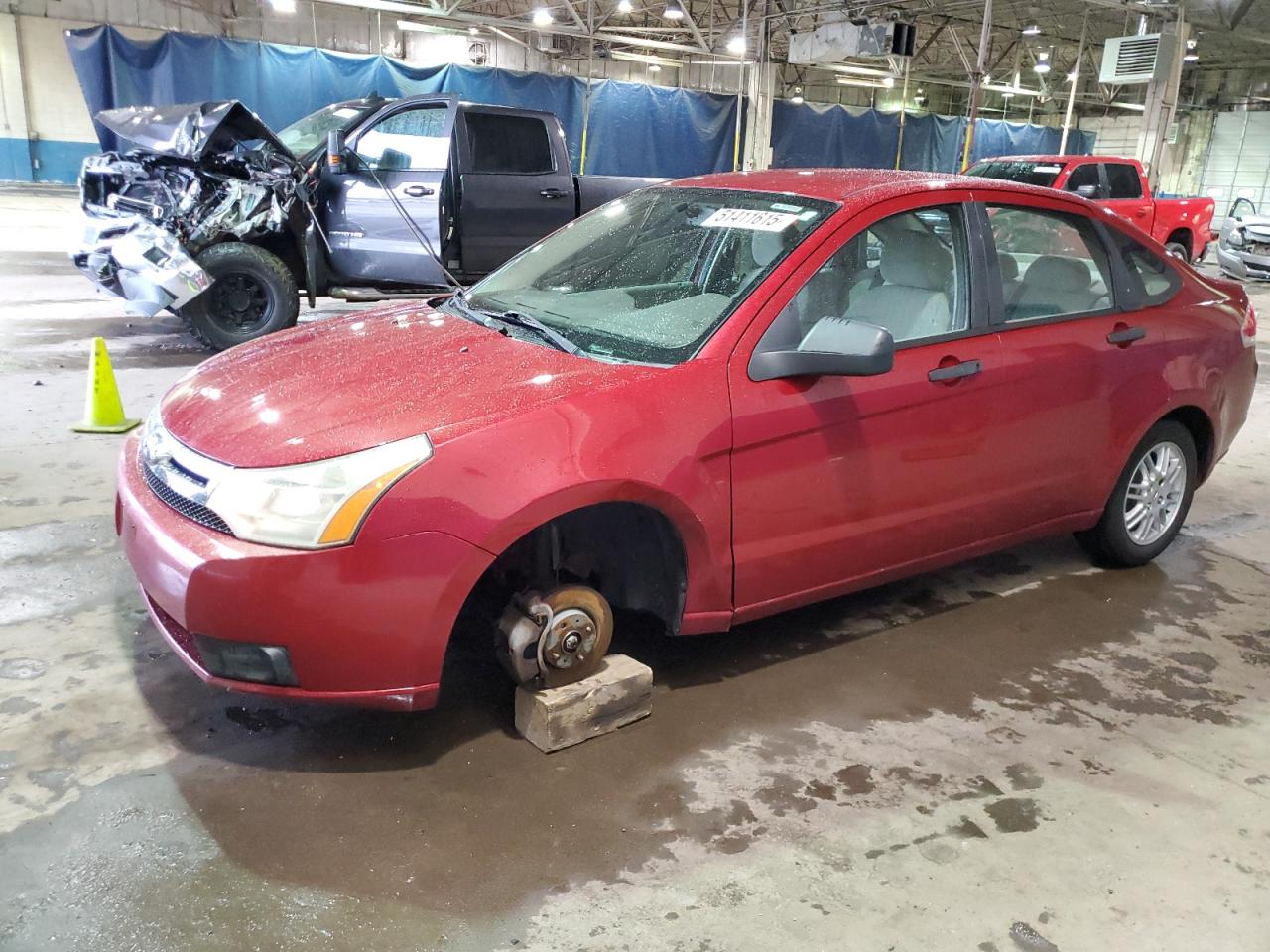 FORD FOCUS SE 2010