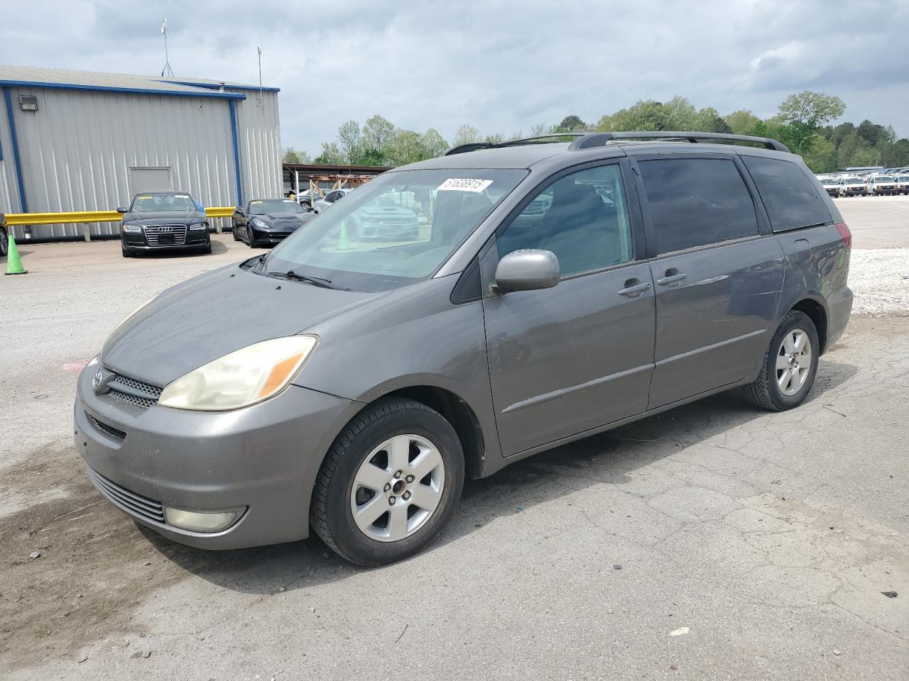 TOYOTA SIENNA XLE 2005