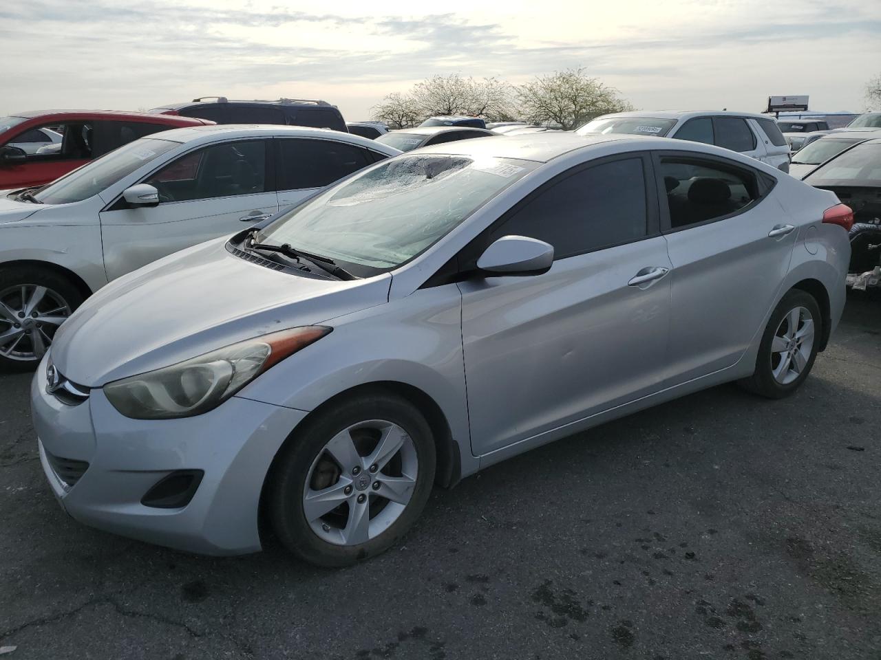 HYUNDAI ELANTRA GL 2013