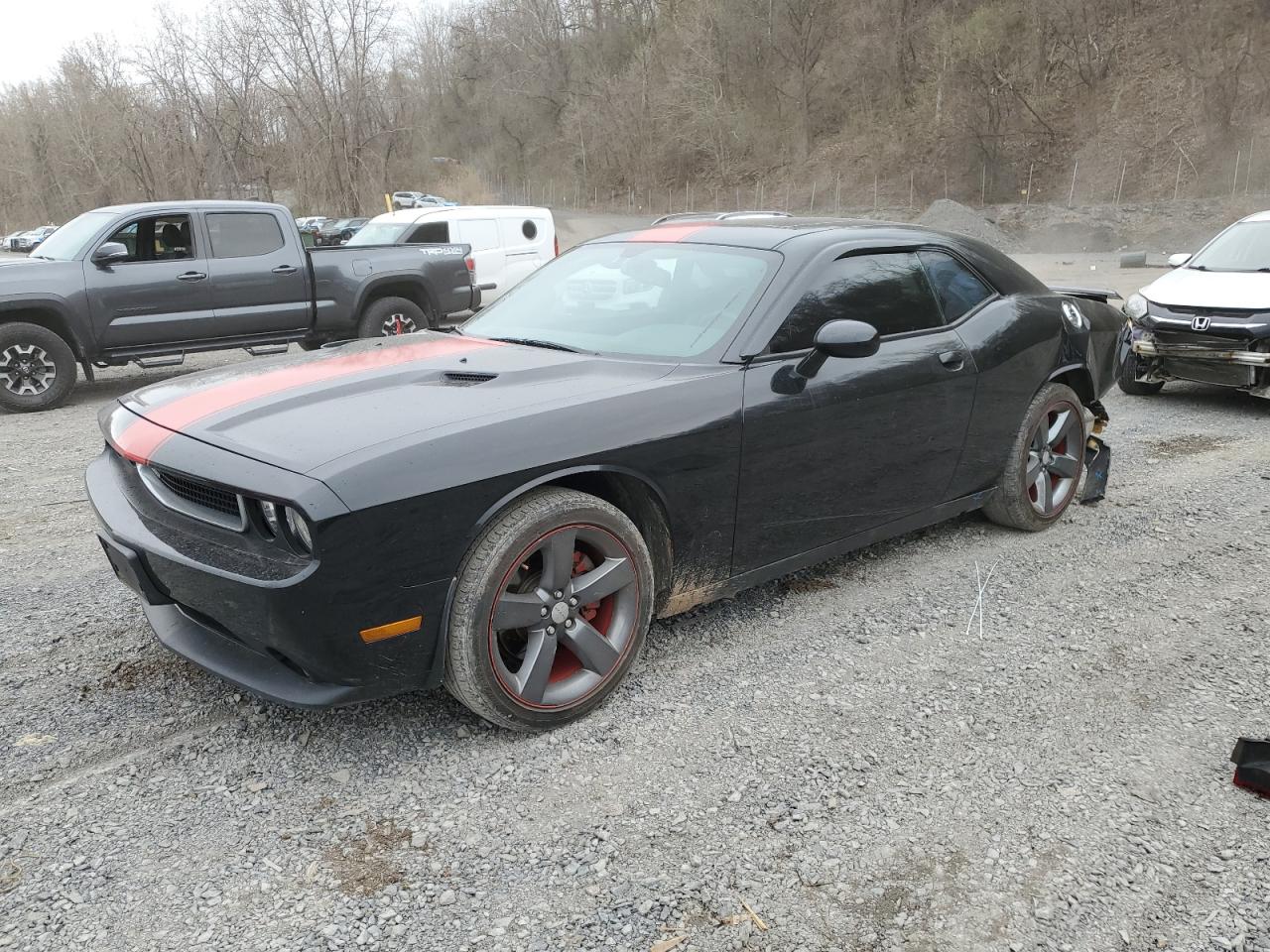 DODGE CHALLENGER 2013