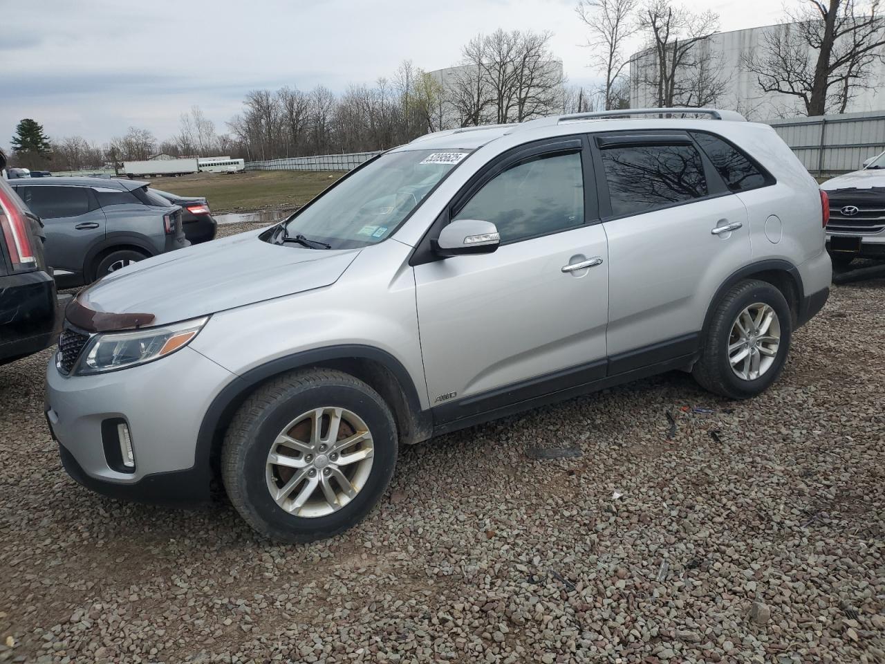 KIA SORENTO LX 2014